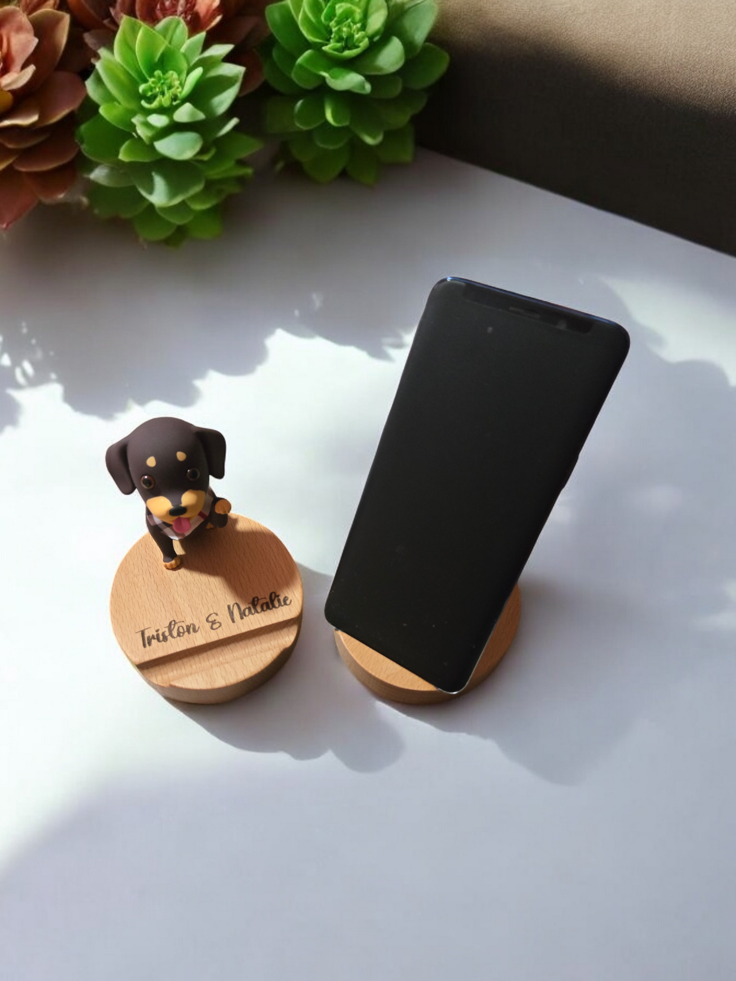 Wooden Doggie Phone Stand (Laser Engraved)